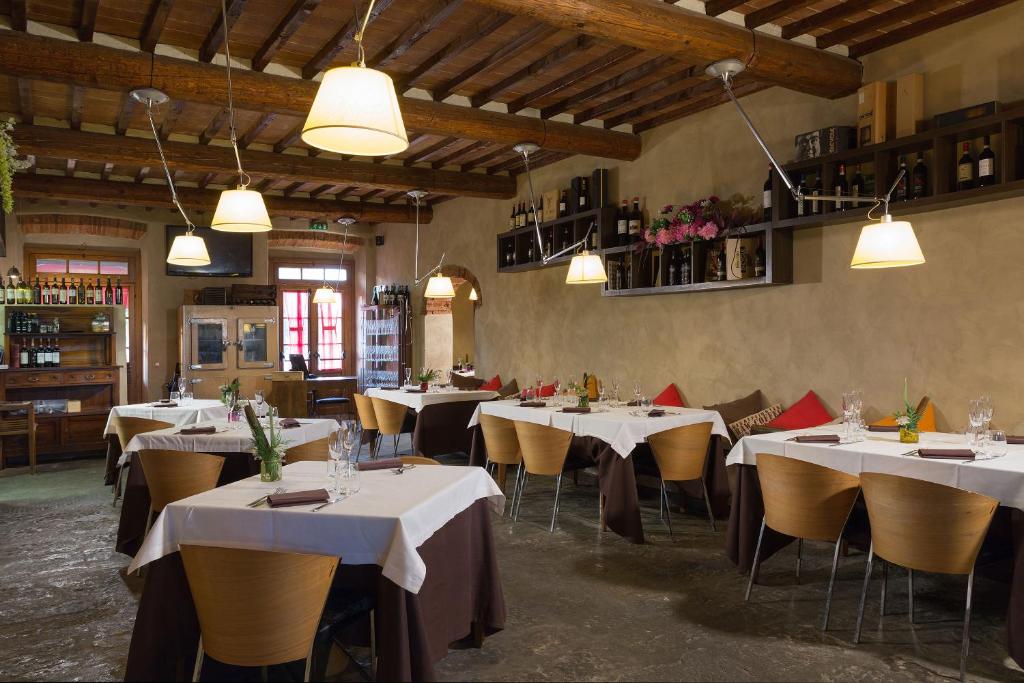 Restaurace v ubytování Hotel Le Capanne