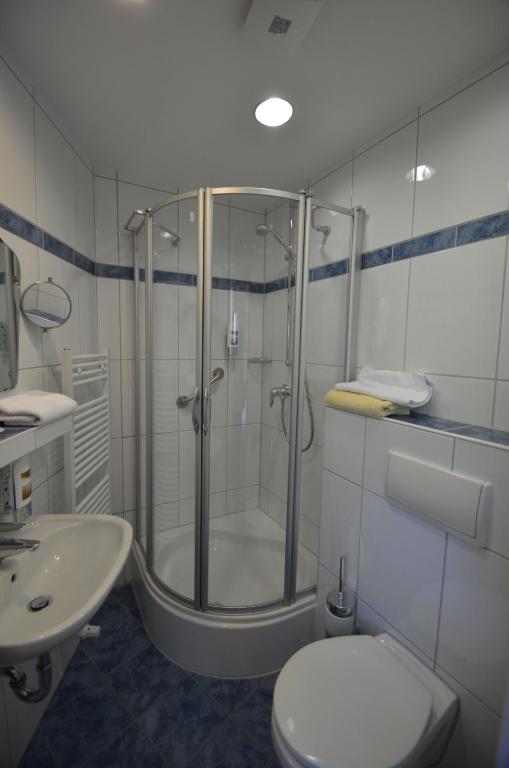 Hotel Zwei Mohren - Standard Twin Room