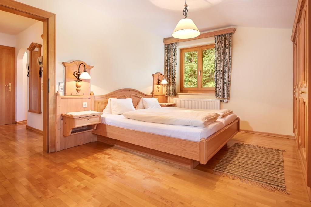 Postel nebo postele na pokoji v ubytování Haus Panoramablick
