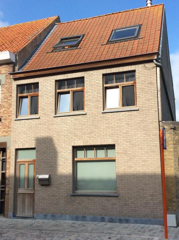 Το κτήριο όπου στεγάζεται  η παραθεριστική κατοικία