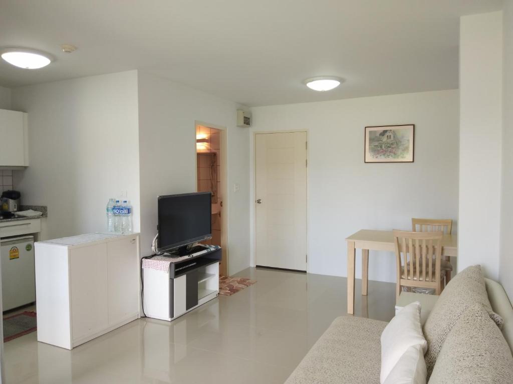 Kuchyň nebo kuchyňský kout v ubytování Grand Beach CondoB36 by malai