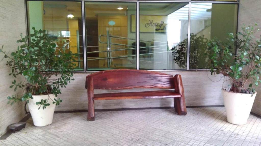  Hotel Luni