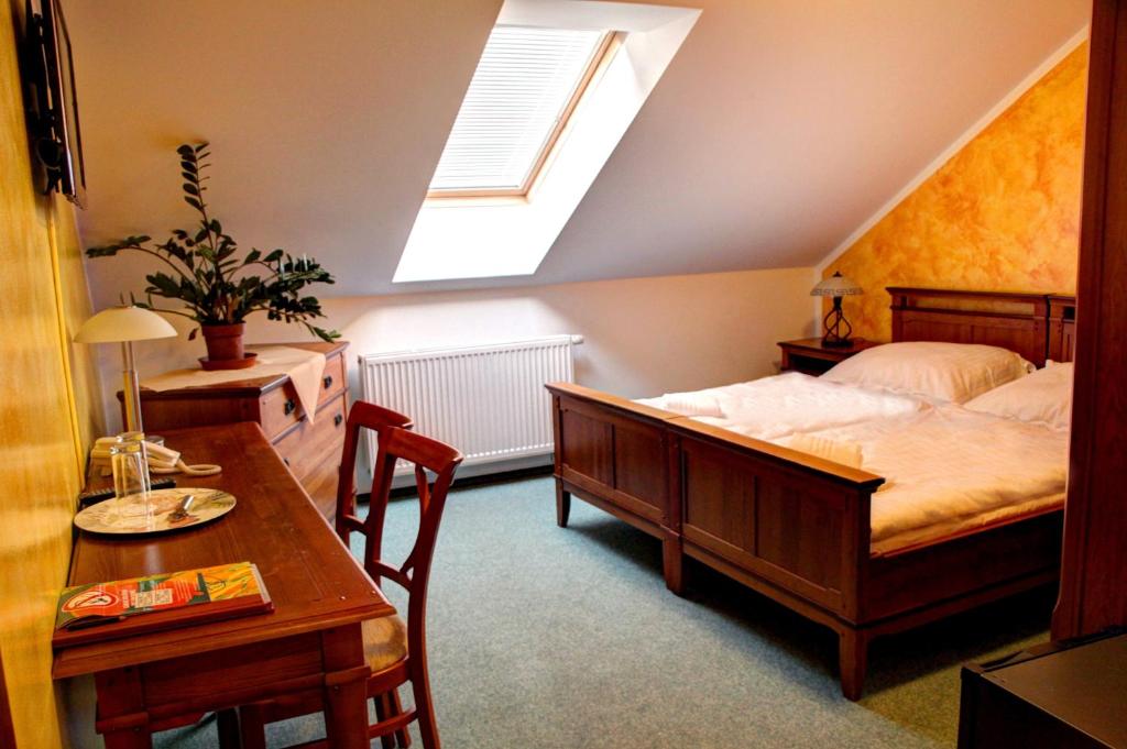 BIRDIE Pension & Wellness - Double Or Twin Room With Private Bathroom
