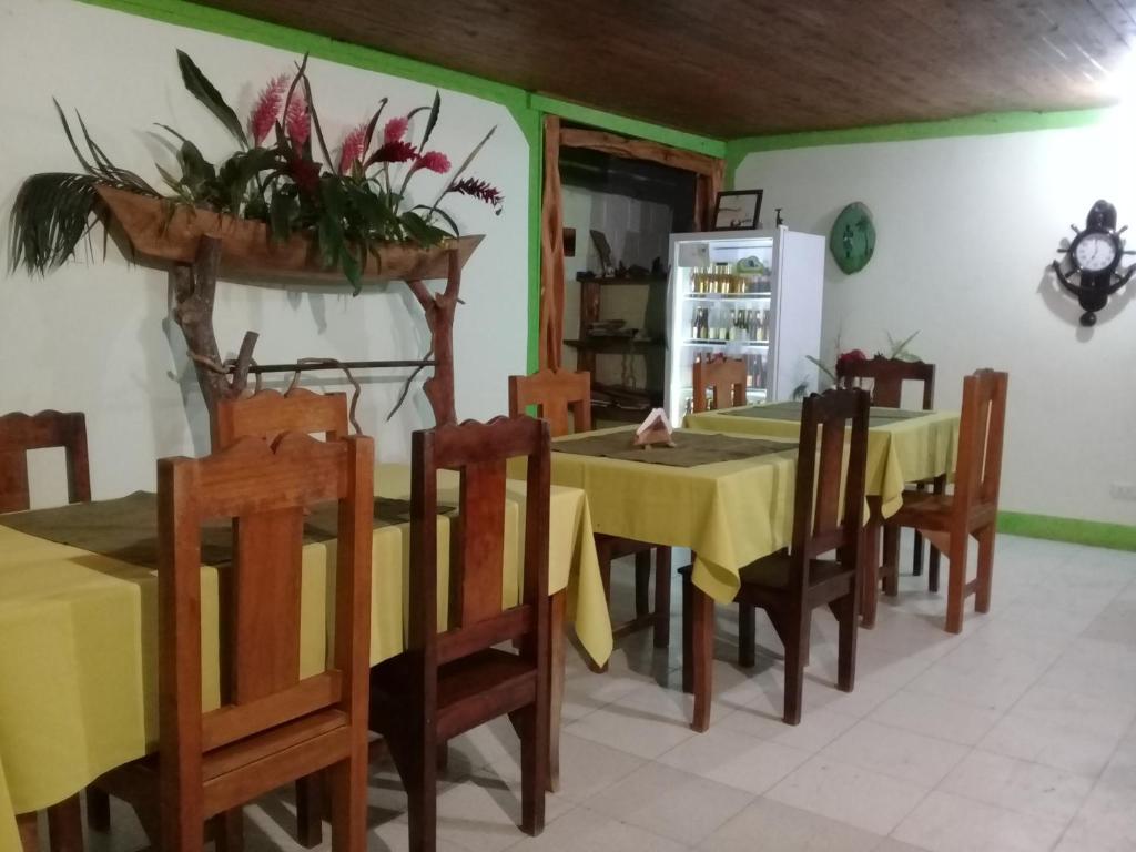 Restoran või mõni muu söögikoht majutusasutuses Posada Ecoturística El Valle