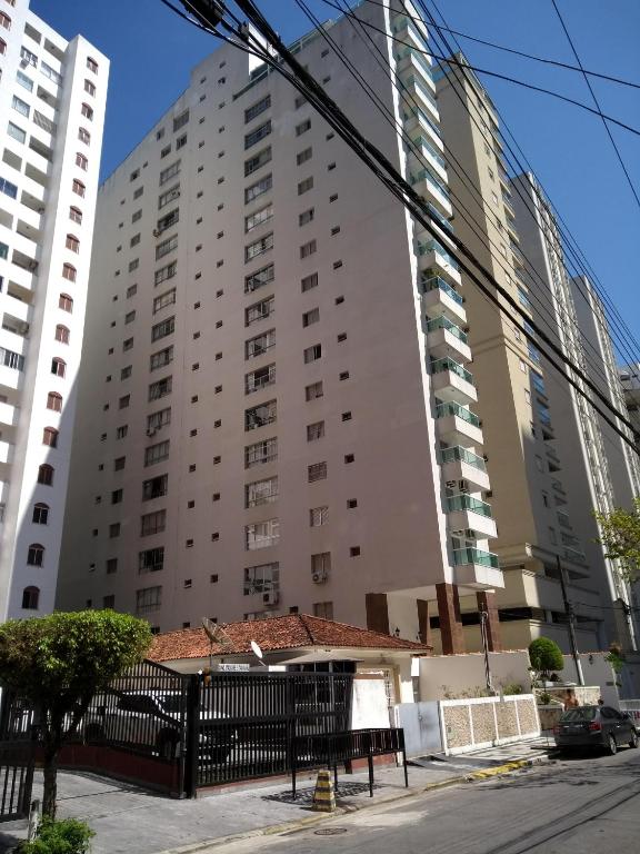  Apartamento Dulce Pitangueiras Guarujá com varanda