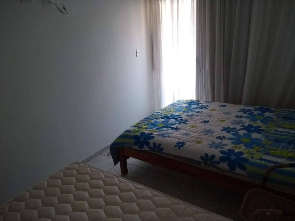  Apartamento Dulce Pitangueiras Guarujá com varanda