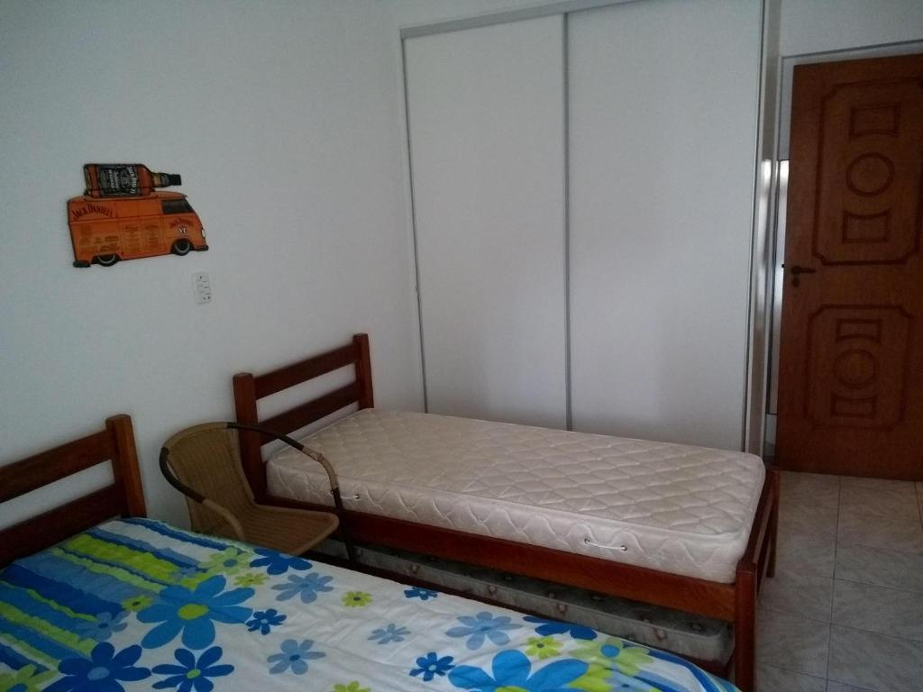  Apartamento Dulce Pitangueiras Guarujá com varanda