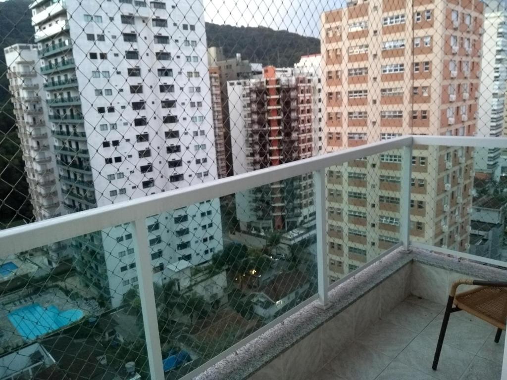  Apartamento Dulce Pitangueiras Guarujá com varanda
