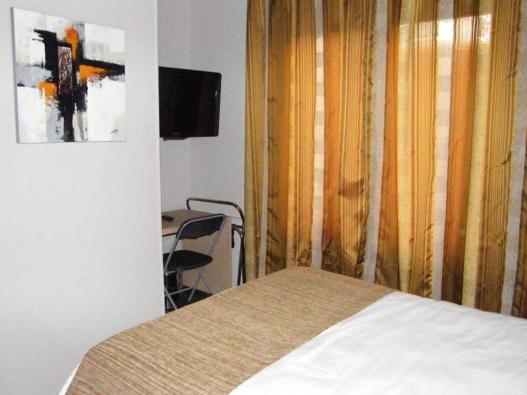 CIT'HOTEL Saint-Pierre - Chambre Double Standard