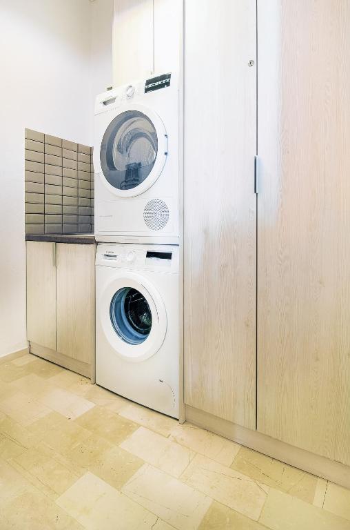 Zdjęcie z galerii obiektu Luxurious 2bedroom flat near Athens center w Atenach