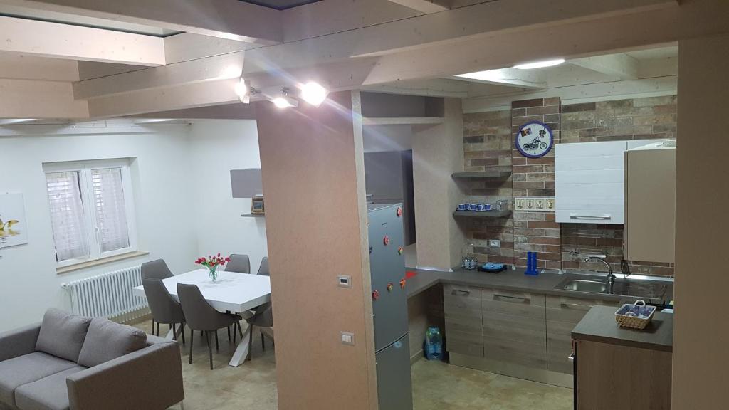 Kuchnia lub aneks kuchenny w obiekcie Luxury CASELLO 28 Affitti Brevi