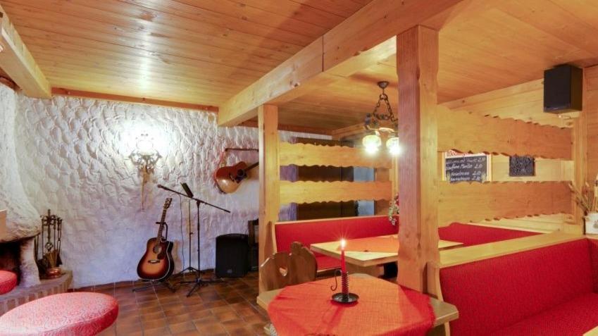 Posezení v ubytování Hotel Alp Inn - Chiemgaukarte inclusive