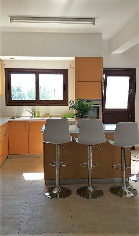 Protopapas House - Maison De Trois Chambres