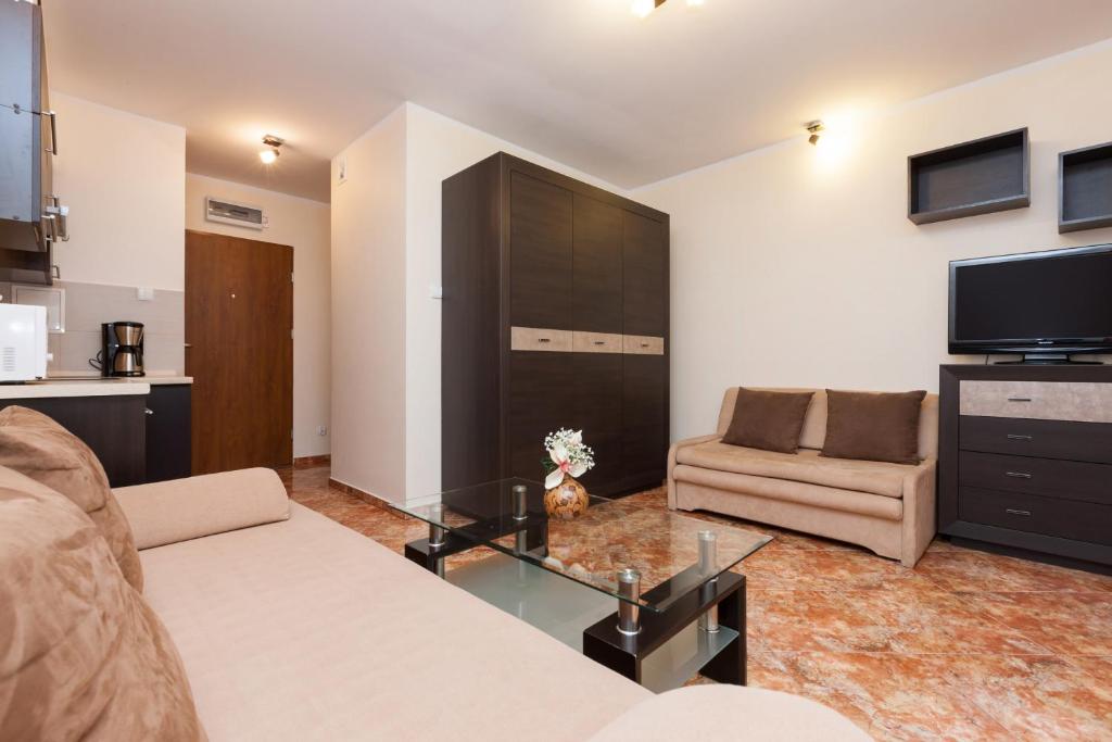 Apartments Świnoujście Center III by Noclegi Renters - Apartment With Shower