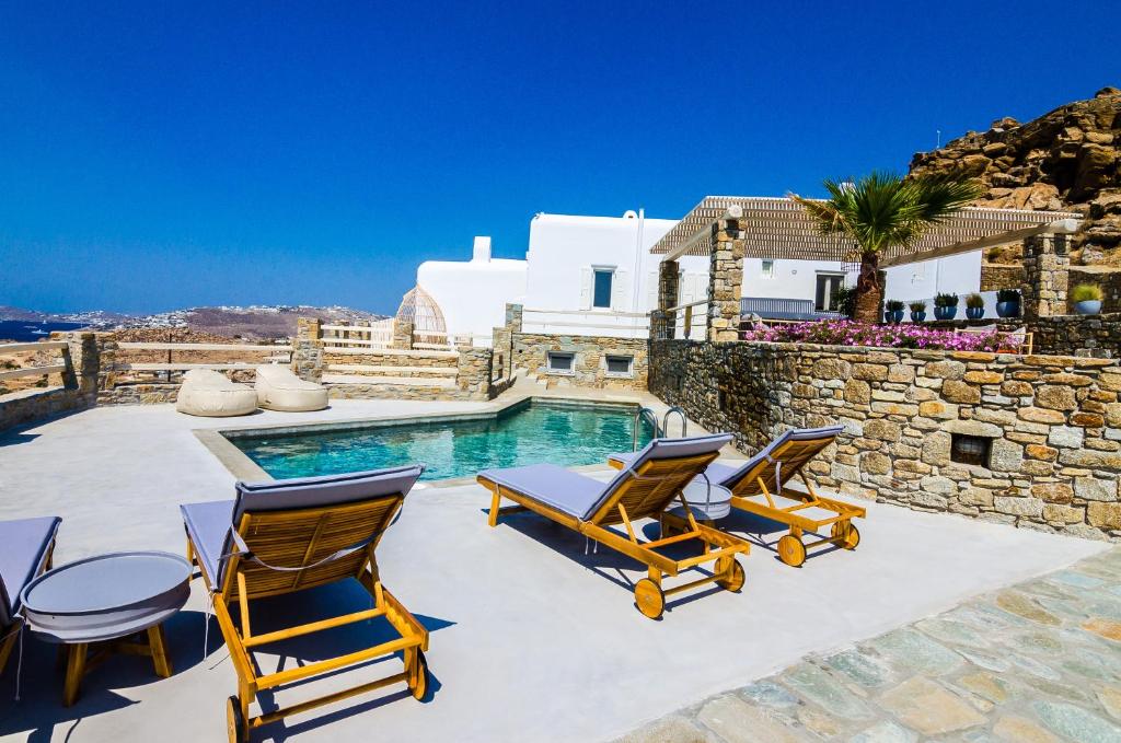 Bazén v ubytování Eden View Suites & Villas nebo v jeho okolí