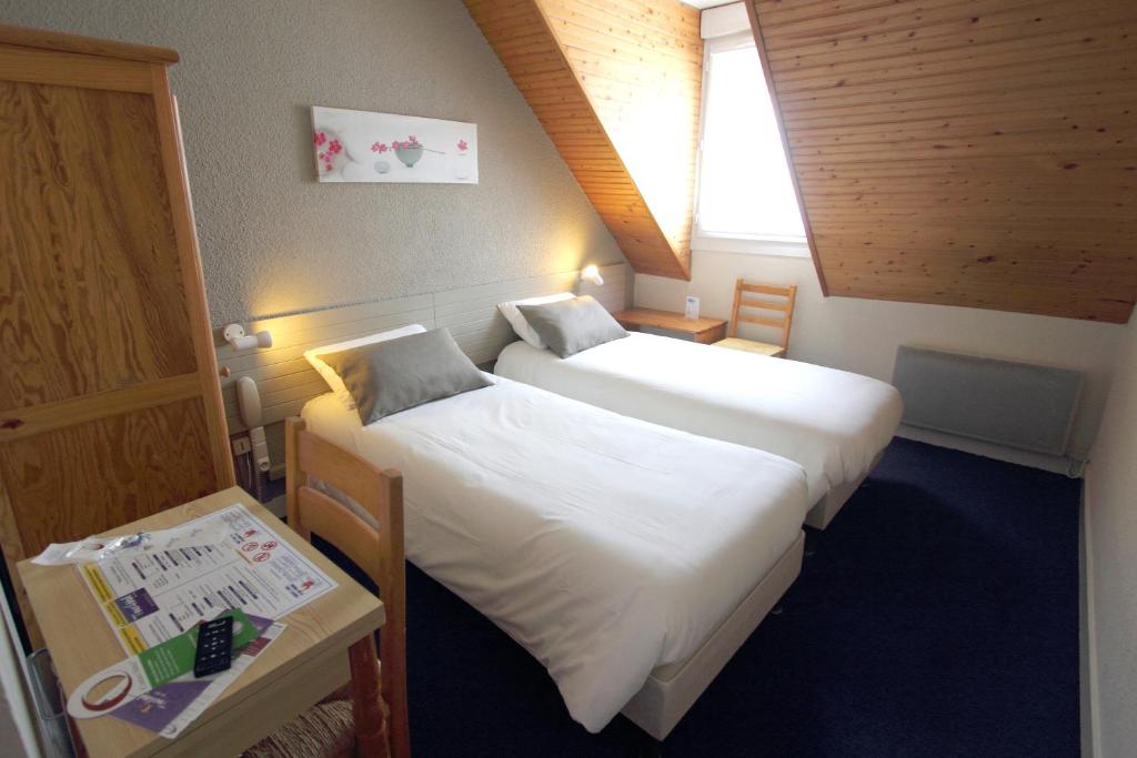 Tourhotel Blois - Classic Twin Room