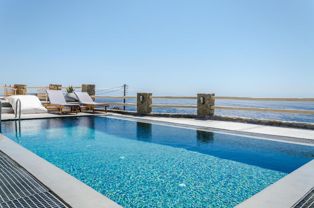 Bazén v ubytování Eden View Suites & Villas nebo v jeho okolí