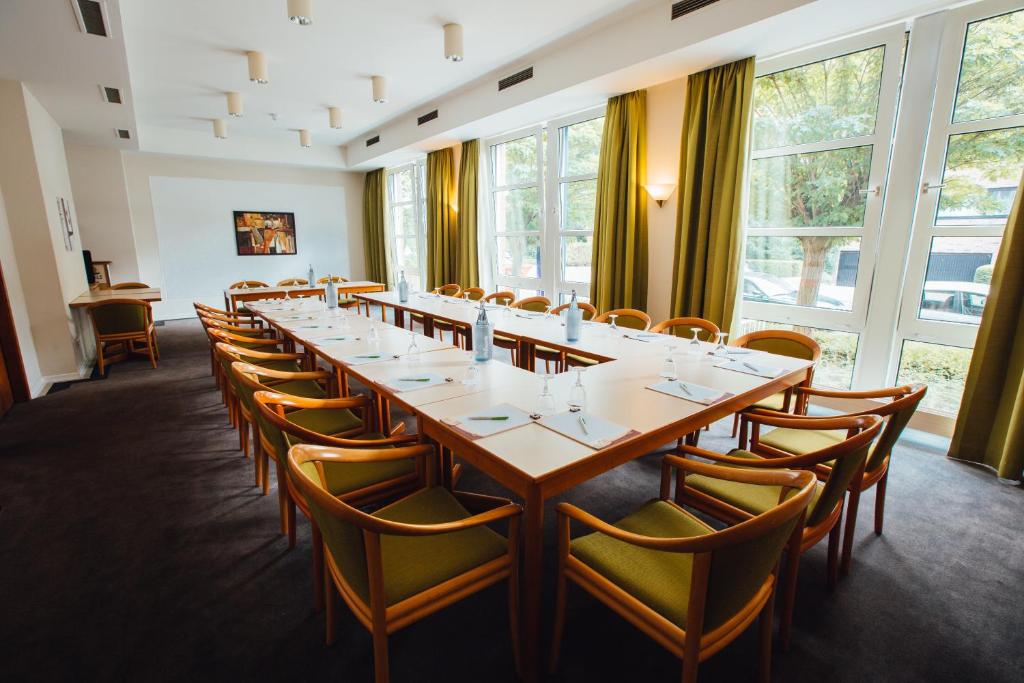 HK Hotel Düsseldorf City - Resim 11