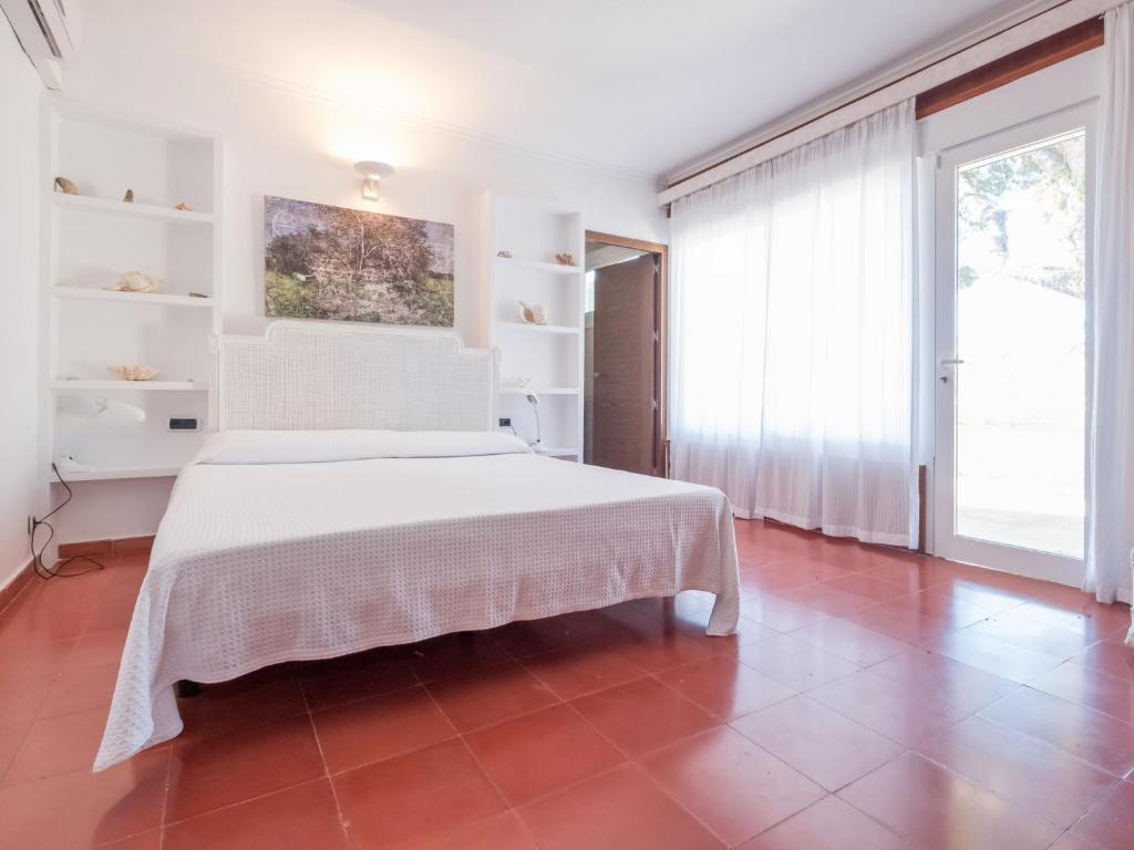 Postel nebo postele na pokoji v ubytování Villa Santa Ponça by Interhome
