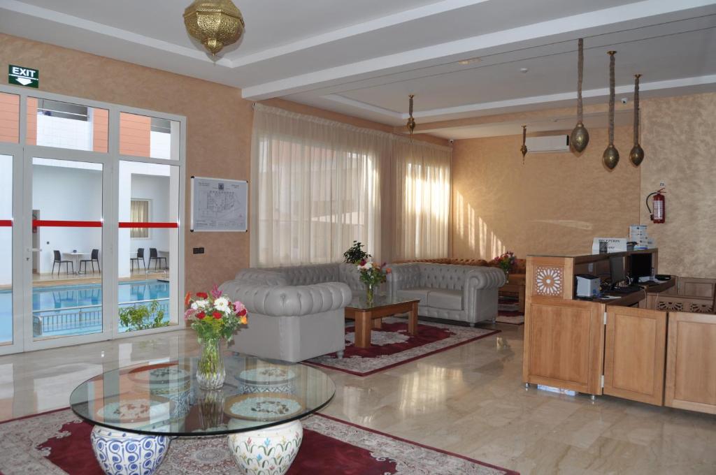 Kuchyň nebo kuchyňský kout v ubytování Appart-Hotel SOFINES