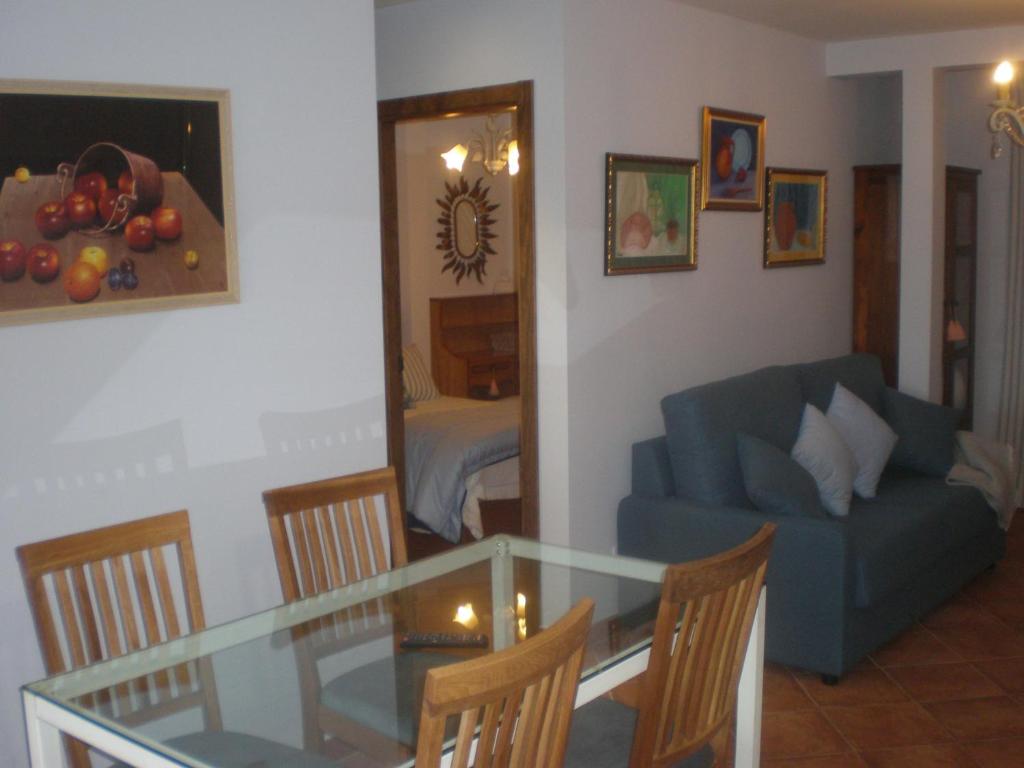 Fotografie z fotogalerie ubytování Apartamentos Albahaca v destinaci Pedro Bernardo