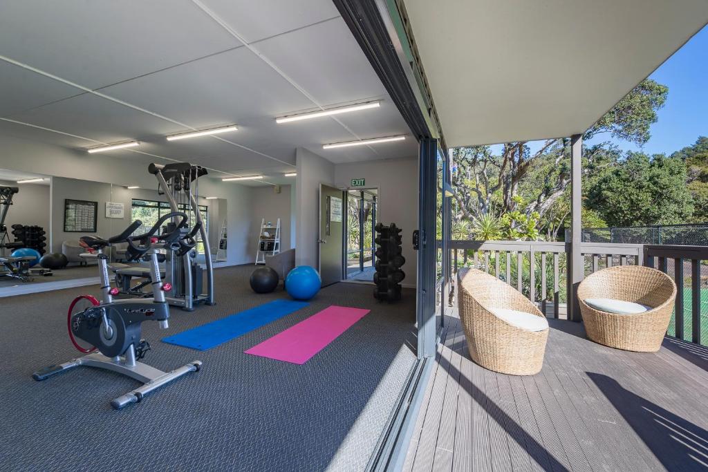 Fitness centrum a/nebo fitness zařízení v ubytování Grand Mercure Puka Park Resort
