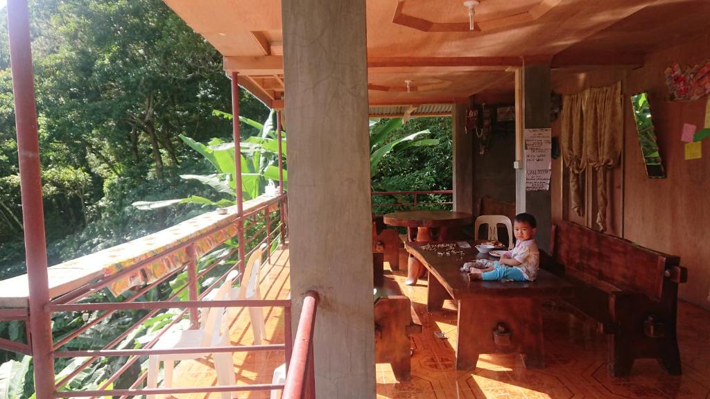 Balkón nebo terasa v ubytování Batad Transient House