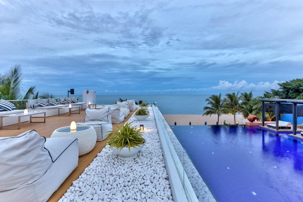 Bazén v ubytování Ace of Hua Hin Resort - SHA PLUS nebo v jeho okolí