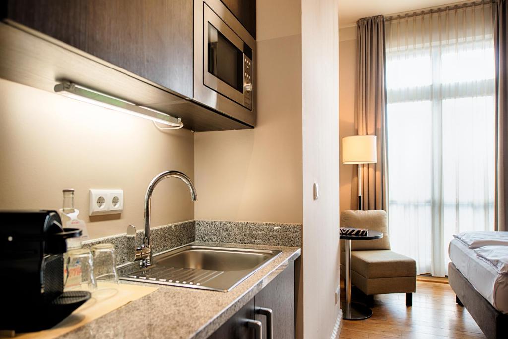 Mondrian Suites Berlin am Checkpoint Charlie - Resim 7