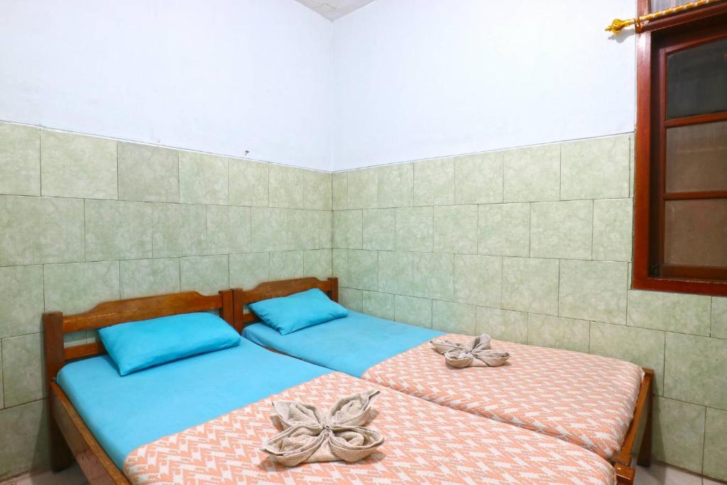 Hotel Setia Budi - 带风扇的标准双人间
