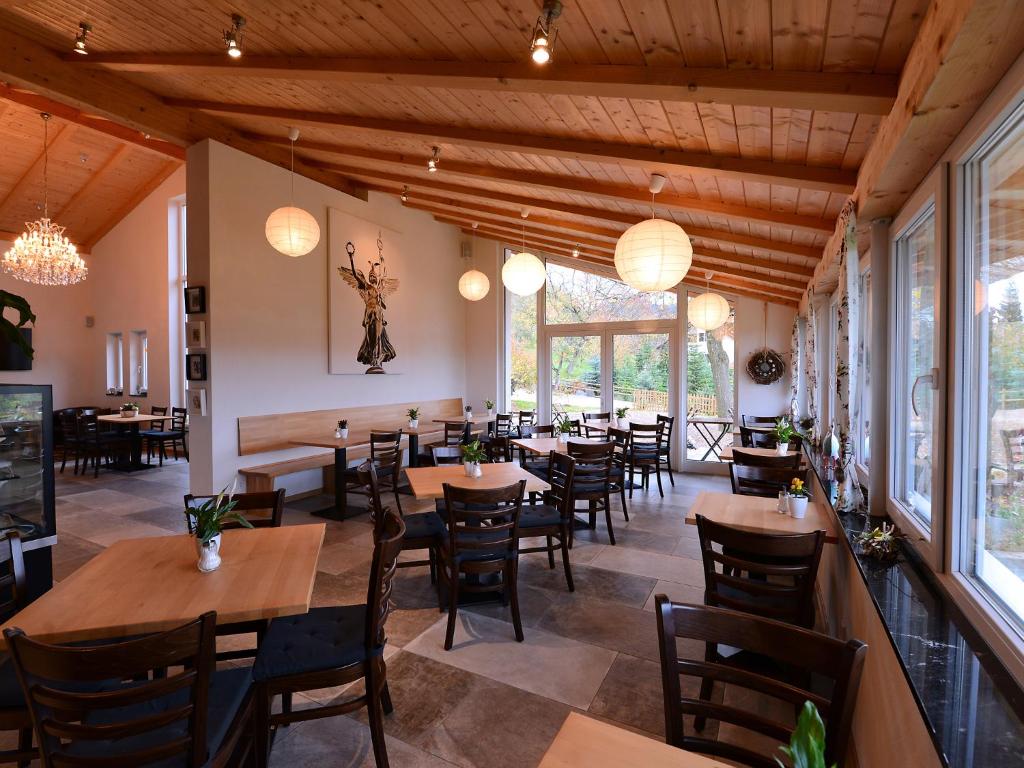 Restaurace v ubytování Am Paradies