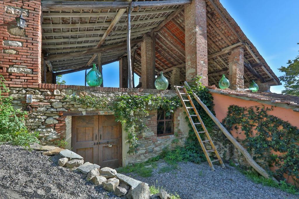 Fotografie z fotogalerie ubytování Bacialupo Foresteria v destinaci Montecalvo Versiggia