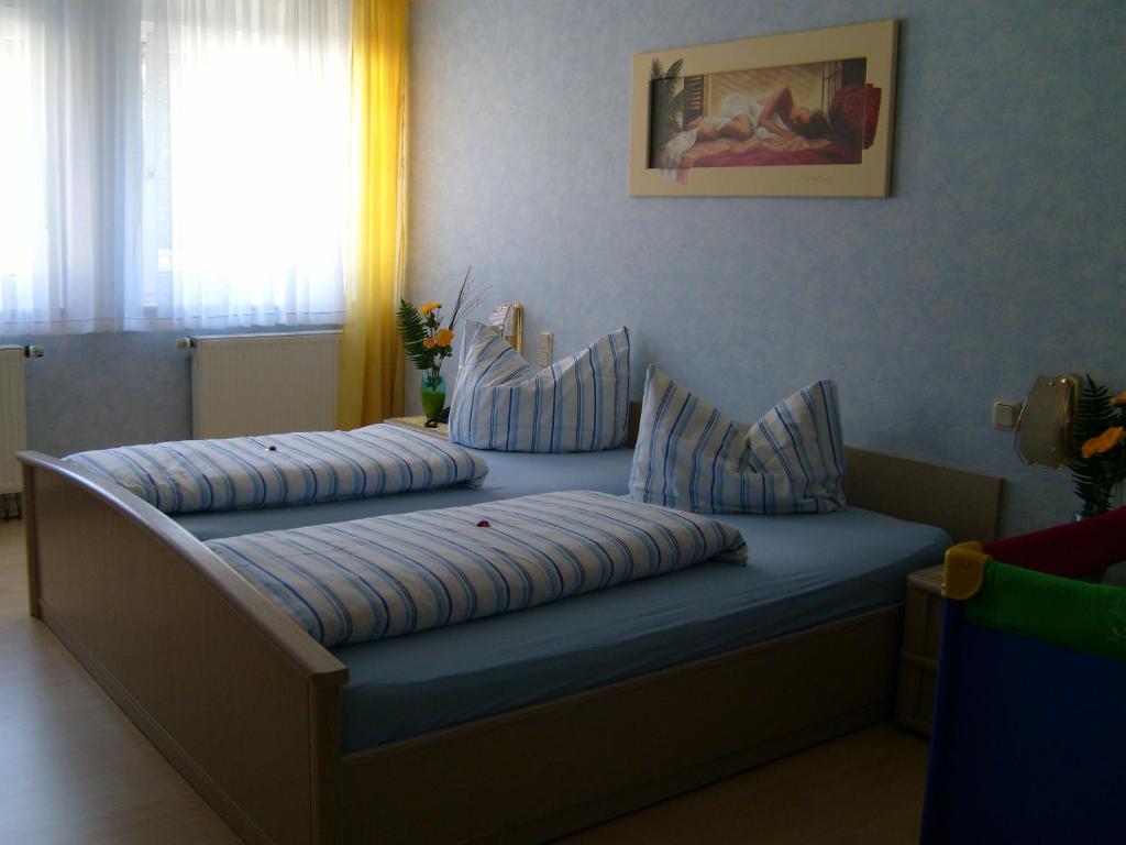 StadtCafé Pension - Triple Room