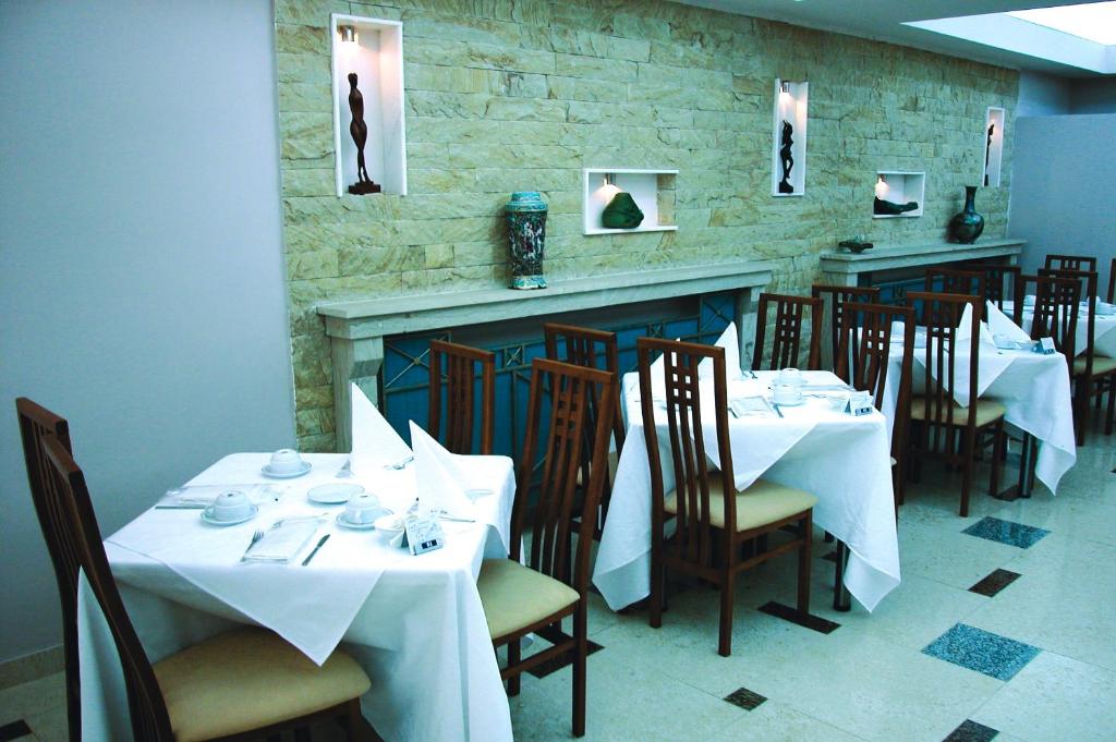 Restaurace v ubytování Hotel Doina