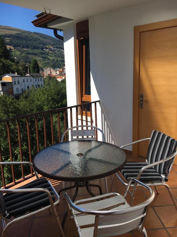 Un balcón o terraza de Narcea Turismo Real