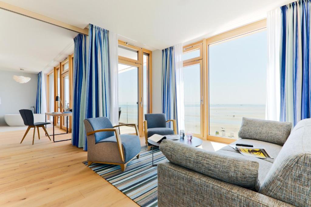 Upstalsboom Wyk auf Föhr - Suite With Sea View