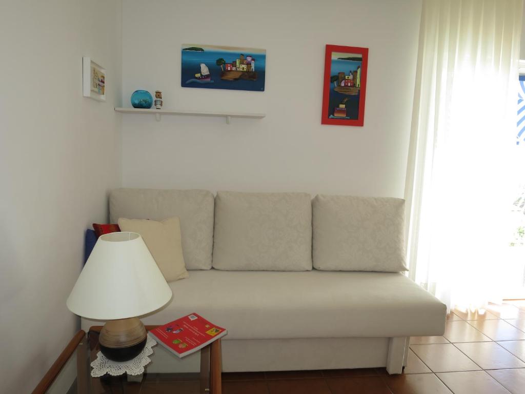 Posedenie v ubytovaní Apartments Kuzmanic
