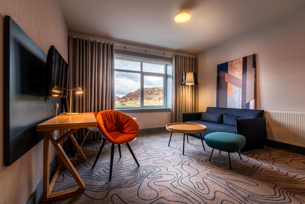 TV a/nebo společenská místnost v ubytování Sligachan Hotel