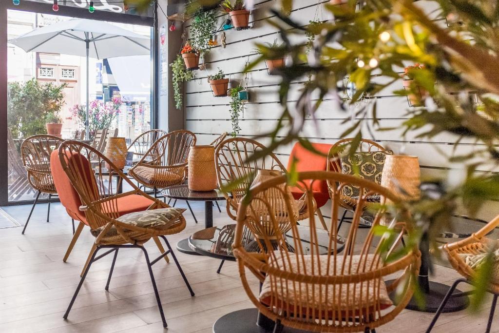 Hôtel Central - Resim 21