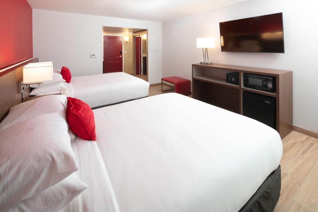 Red Lion Hotel Orlando Lake Buena Vista South- Near Disney - 