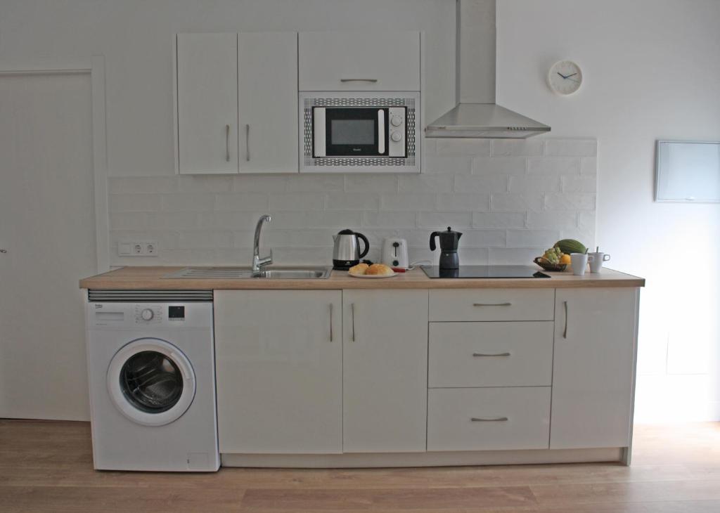 Apartamentos Angelita Plaza Beach - 7