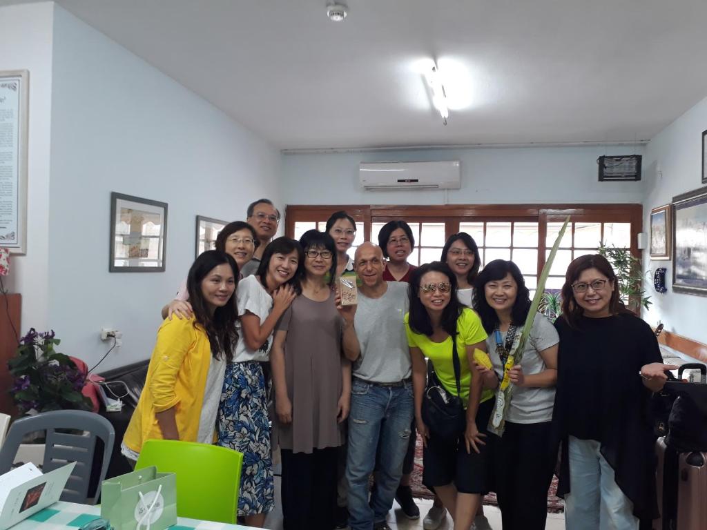 Tetamu yang menginap di David Hostel