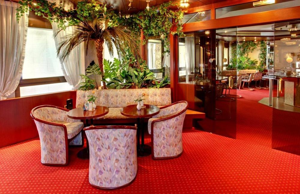 Posezení v ubytování Hotel Senator Hamburg