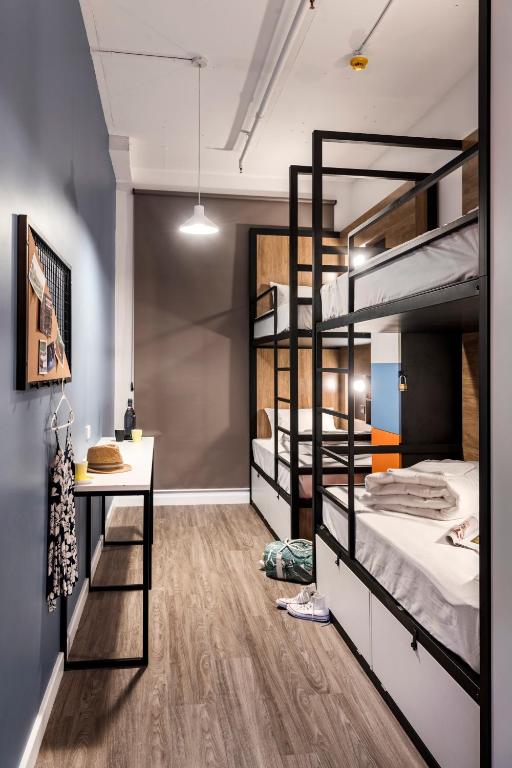 Postel nebo postele na pokoji v ubytování Hostel G Perth