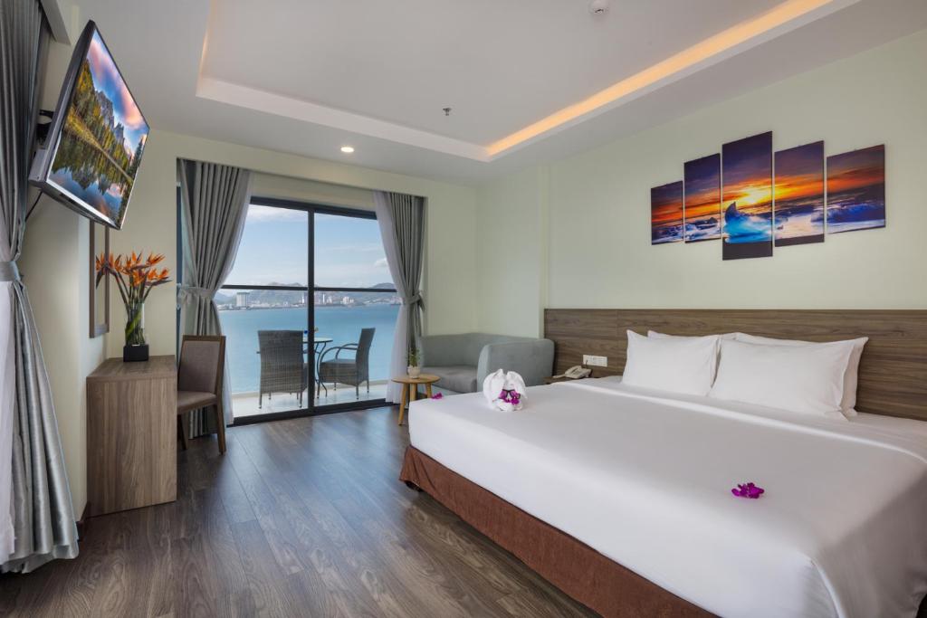 Suite có Ban công và Nhìn ra Biển