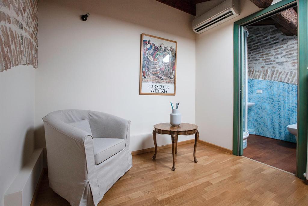 Posedenie v ubytovaní Loft Mirano (Alloggi alla Campana)