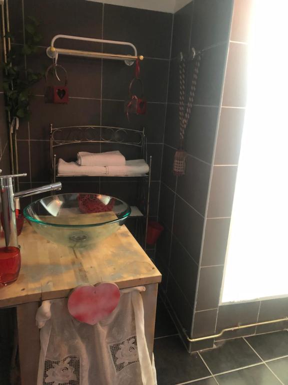 Hôtel restaurant le delta - Habitación Triple Con Baño Externo Privado