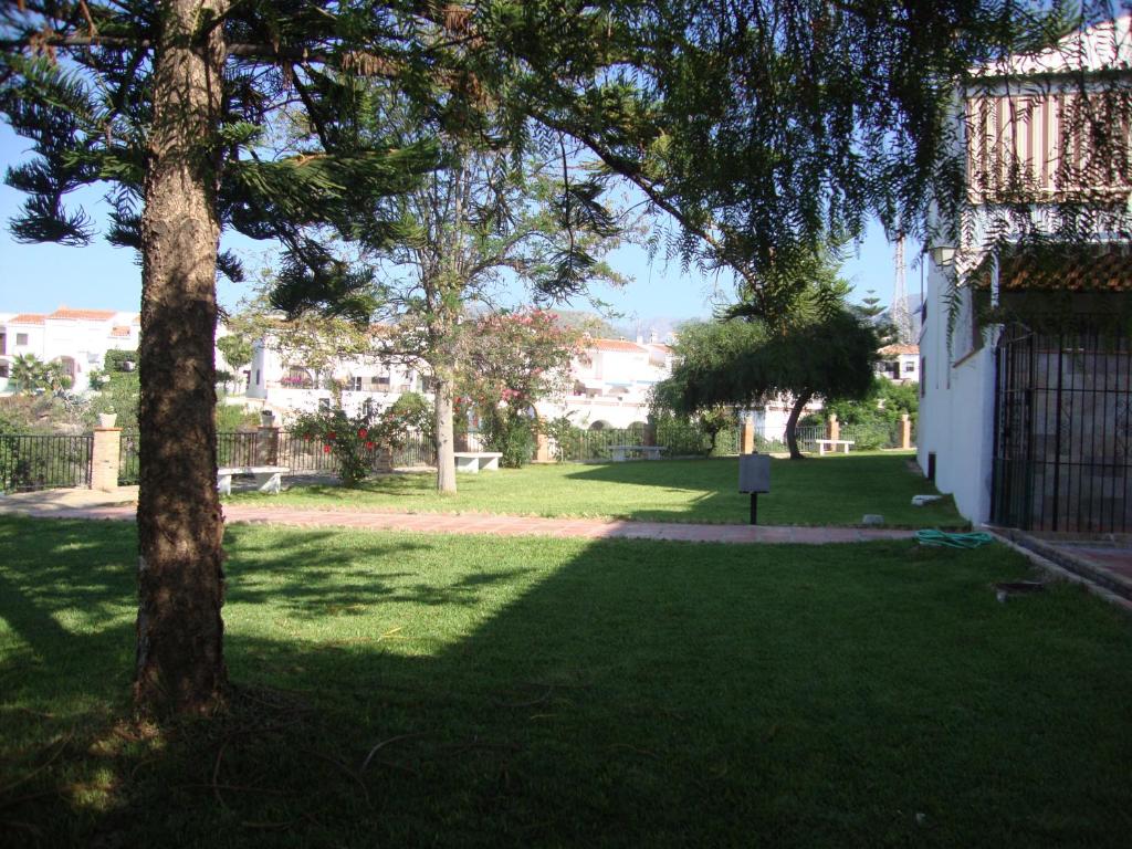 Vonkajšia záhrada v ubytovaní Apartamento en Urbanizacíon Residencial