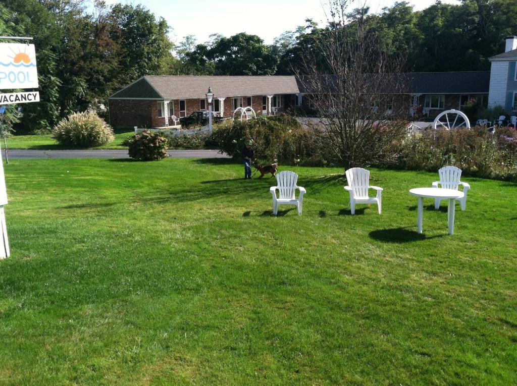 Zahrada ubytování Olde Tavern Motel and Inn - Cape Cod