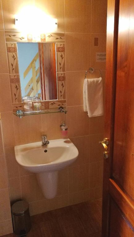 A bathroom at Penzión Manín